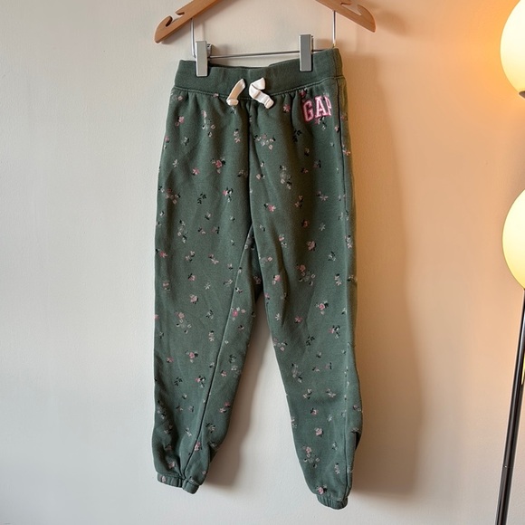 GAP Kids Green Matching Set - Picture 2 of 4